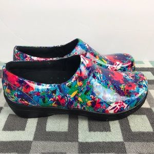 Klogs Mission Multicolored Leather Womens Shoes Nursing Clogs SZ 8.5M 201807